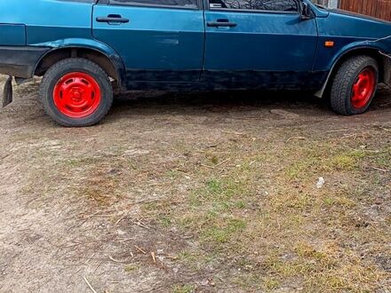 Зелений ВАЗ 2109, об'ємом двигуна 1.5 л та пробігом 100 тис. км за 1000 $, фото 1 на Automoto.ua