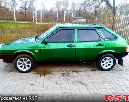 Зеленый ВАЗ 2109, объемом двигателя 1.5 л и пробегом 250 тыс. км за 1500 $, фото 1 на Automoto.ua