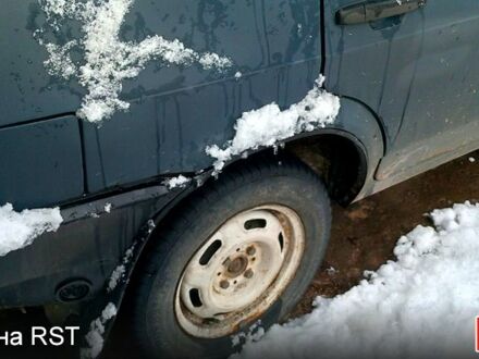 ВАЗ 2109 2002 у Житомирі на Automoto.ua Зелений ВАЗ 2109, об'ємом двигуна 1.5 л та пробігом 0 тис. км за 800 $, фото 1 на Automoto.ua