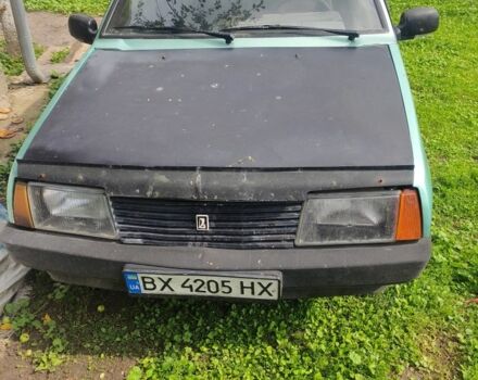Зеленый ВАЗ 2109, объемом двигателя 1.5 л и пробегом 557 тыс. км за 700 $, фото 1 на Automoto.ua