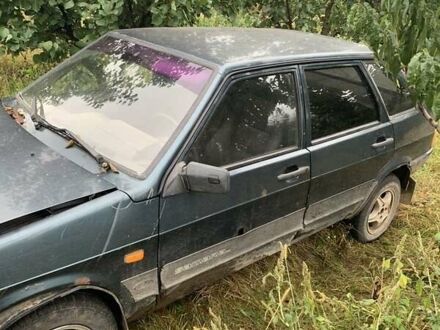 ВАЗ 2109 2004 в Кельменцах на Automoto.ua Зеленый ВАЗ 2109, объемом двигателя 1.5 л и пробегом 180 тыс. км за 650 $, фото 1 на Automoto.ua