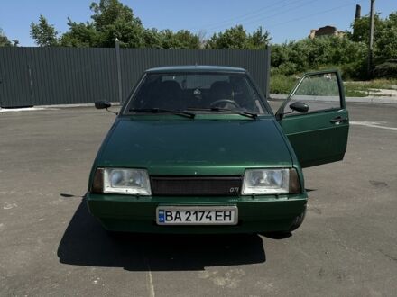 ВАЗ 2109 2004 у Александрие на Automoto.ua Зелений ВАЗ 2109, об'ємом двигуна 1.5 л та пробігом 30 тис. км за 1700 $, фото 1 на Automoto.ua
