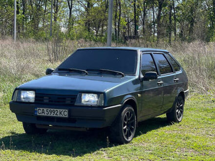 ВАЗ 2109 2004 у Золотоноше на Automoto.ua Зелений ВАЗ 2109, об'ємом двигуна 1.5 л та пробігом 237 тис. км за 1999 $, фото 1 на Automoto.ua