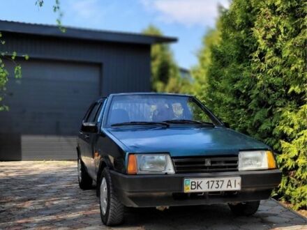 ВАЗ 2109 2004 у Рівному на Automoto.ua Зелений ВАЗ 2109, об'ємом двигуна 1.5 л та пробігом 221 тис. км за 1150 $, фото 1 на Automoto.ua