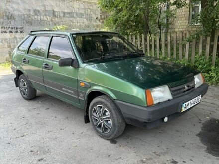 ВАЗ 2109 2005 у Малине на Automoto.ua Зелений ВАЗ 2109, об'ємом двигуна 0 л та пробігом 200 тис. км за 1600 $, фото 1 на Automoto.ua