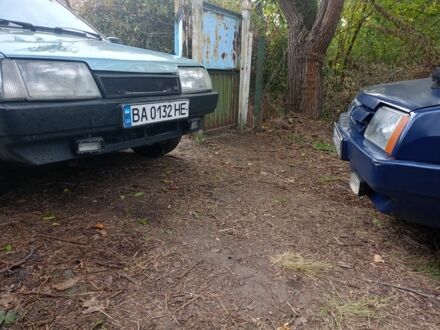 ВАЗ 2109 2008 в Запорожье на Automoto.ua Зеленый ВАЗ 2109, объемом двигателя 1.6 л и пробегом 300 тыс. км за 1300 $, фото 1 на Automoto.ua