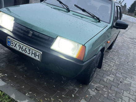 Зеленый ВАЗ 2109, объемом двигателя 1.6 л и пробегом 240 тыс. км за 2500 $, фото 1 на Automoto.ua