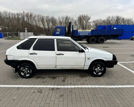 Белый ВАЗ 21093, объемом двигателя 1.5 л и пробегом 150 тыс. км за 999 $, фото 4 на Automoto.ua