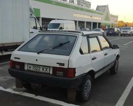 Белый ВАЗ 21093, объемом двигателя 1.5 л и пробегом 300 тыс. км за 999 $, фото 3 на Automoto.ua