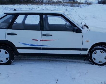 Белый ВАЗ 21093, объемом двигателя 1.5 л и пробегом 160 тыс. км за 1100 $, фото 3 на Automoto.ua