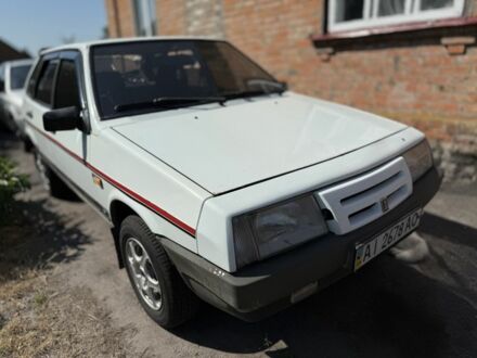 ВАЗ 21093 1990 в Лохвице на Automoto.ua Белый ВАЗ 21093, объемом двигателя 1.5 л и пробегом 350 тыс. км за 1000 $, фото 1 на Automoto.ua