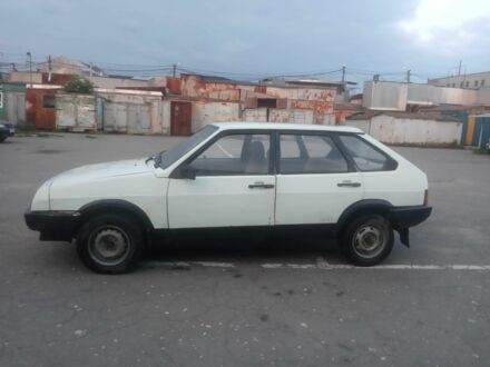 ВАЗ 21093 1991 у Хмельницькому на Automoto.ua Білий ВАЗ 21093, об'ємом двигуна 0 л та пробігом 200 тис. км за 500 $, фото 1 на Automoto.ua