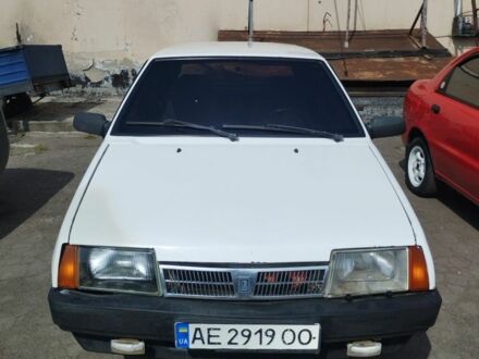 ВАЗ 21093 1993 у Апостолове на Automoto.ua Білий ВАЗ 21093, об'ємом двигуна 0 л та пробігом 170 тис. км за 1400 $, фото 1 на Automoto.ua