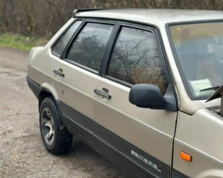 Бежевый ВАЗ 21093, объемом двигателя 2 л и пробегом 350 тыс. км за 1250 $, фото 5 на Automoto.ua