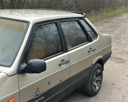 Бежевый ВАЗ 21093, объемом двигателя 2 л и пробегом 350 тыс. км за 1250 $, фото 2 на Automoto.ua