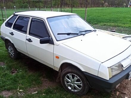 ВАЗ 21093 1990 в Самборе на Automoto.ua Бежевый ВАЗ 21093, объемом двигателя 1.5 л и пробегом 82 тыс. км за 650 $, фото 1 на Automoto.ua