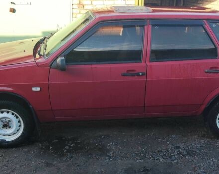 Красный ВАЗ 21093, объемом двигателя 1.5 л и пробегом 467 тыс. км за 950 $, фото 1 на Automoto.ua