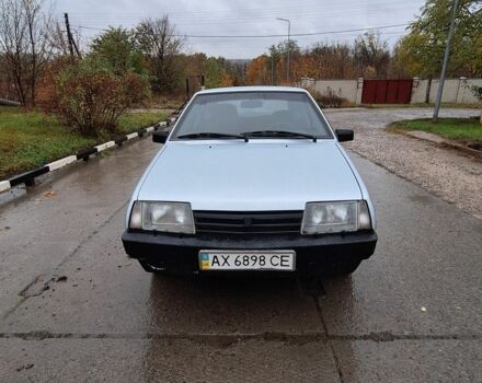 Серый ВАЗ 21093, объемом двигателя 1.5 л и пробегом 300 тыс. км за 1500 $, фото 1 на Automoto.ua