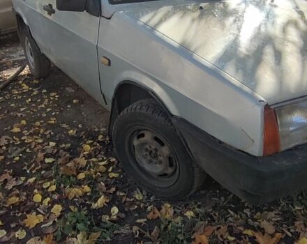 Серый ВАЗ 21093, объемом двигателя 1.5 л и пробегом 250 тыс. км за 1000 $, фото 1 на Automoto.ua