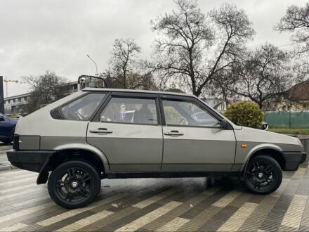 Серый ВАЗ 21093, объемом двигателя 1.5 л и пробегом 300 тыс. км за 600 $, фото 1 на Automoto.ua
