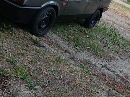 ВАЗ 21093 1993 у Запоріжжя на Automoto.ua Сірий ВАЗ 21093, об'ємом двигуна 0 л та пробігом 400 тис. км за 30000 $, фото 1 на Automoto.ua