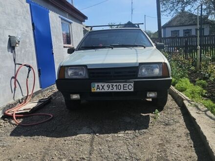 ВАЗ 21093 1999 у Лозовой на Automoto.ua Сірий ВАЗ 21093, об'ємом двигуна 1.5 л та пробігом 364 тис. км за 1100 $, фото 1 на Automoto.ua