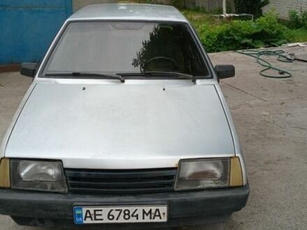 ВАЗ 21093 2001 у Дніпро (Дніпропетровську) на Automoto.ua Сірий ВАЗ 21093, об'ємом двигуна 1.5 л та пробігом 90 тис. км за 900 $, фото 1 на Automoto.ua
