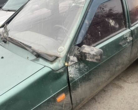 Зеленый ВАЗ 21093, объемом двигателя 1.6 л и пробегом 269 тыс. км за 571 $, фото 2 на Automoto.ua