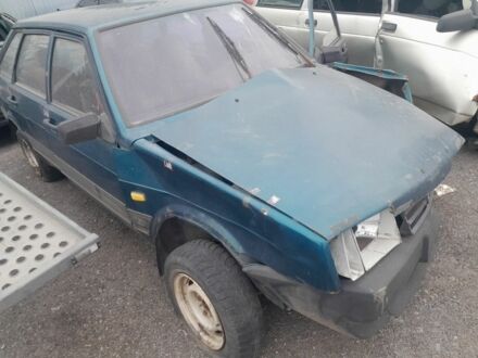ВАЗ 21093 1998 у Кропивницькому (Кіровограді) на Automoto.ua Зелений ВАЗ 21093, об'ємом двигуна 0 л та пробігом 177 тис. км за 600 $, фото 1 на Automoto.ua