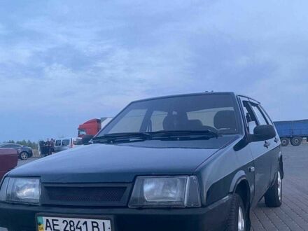 ВАЗ 21093 1999 у Синельниковом на Automoto.ua Зелений ВАЗ 21093, об'ємом двигуна 1.5 л та пробігом 233 тис. км за 1500 $, фото 1 на Automoto.ua