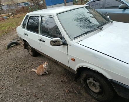 Белый ВАЗ 21099, объемом двигателя 1.3 л и пробегом 80 тыс. км за 1500 $, фото 4 на Automoto.ua