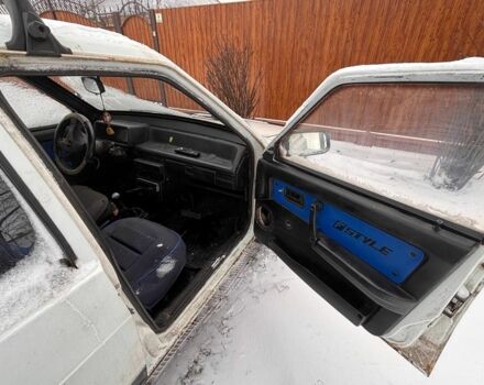 Белый ВАЗ 21099, объемом двигателя 2 л и пробегом 120 тыс. км за 650 $, фото 3 на Automoto.ua