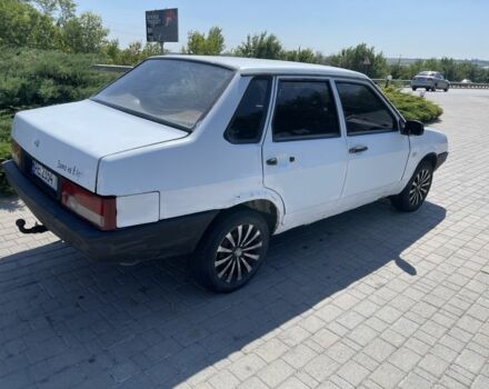 Белый ВАЗ 21099, объемом двигателя 1.5 л и пробегом 150 тыс. км за 900 $, фото 3 на Automoto.ua
