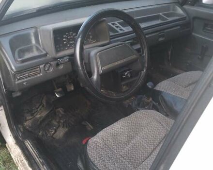 Белый ВАЗ 21099, объемом двигателя 1.5 л и пробегом 300 тыс. км за 952 $, фото 5 на Automoto.ua