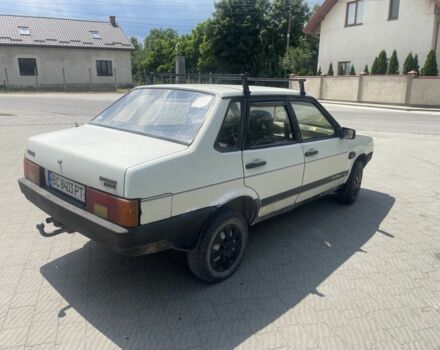 Белый ВАЗ 21099, объемом двигателя 1.5 л и пробегом 100 тыс. км за 430 $, фото 4 на Automoto.ua