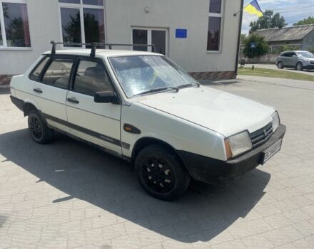 Белый ВАЗ 21099, объемом двигателя 1.5 л и пробегом 100 тыс. км за 430 $, фото 5 на Automoto.ua