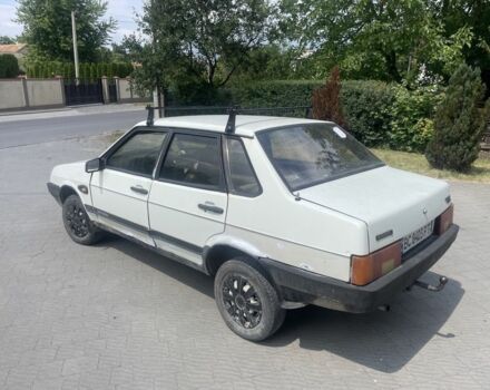 Белый ВАЗ 21099, объемом двигателя 1.5 л и пробегом 100 тыс. км за 430 $, фото 1 на Automoto.ua