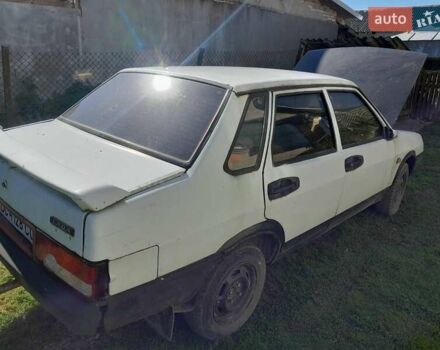 Белый ВАЗ 21099, объемом двигателя 1.3 л и пробегом 25 тыс. км за 700 $, фото 2 на Automoto.ua