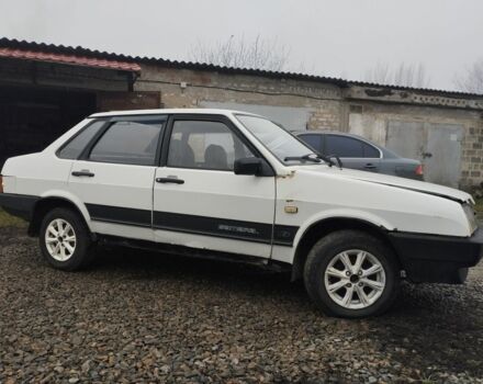 Белый ВАЗ 21099, объемом двигателя 1.5 л и пробегом 2 тыс. км за 1065 $, фото 2 на Automoto.ua