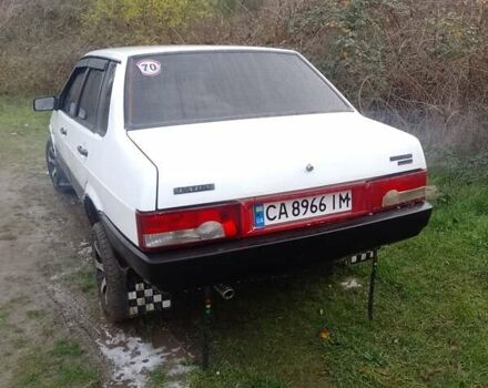 Белый ВАЗ 21099, объемом двигателя 1.5 л и пробегом 180 тыс. км за 1400 $, фото 7 на Automoto.ua