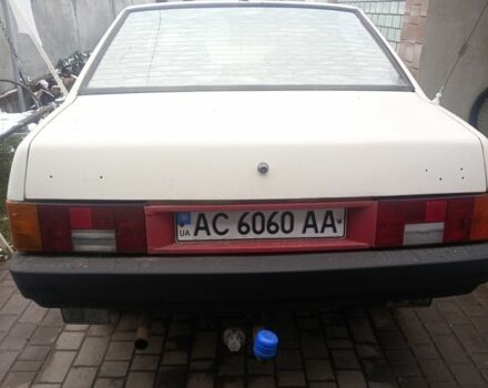 Белый ВАЗ 21099, объемом двигателя 1.5 л и пробегом 300 тыс. км за 850 $, фото 2 на Automoto.ua