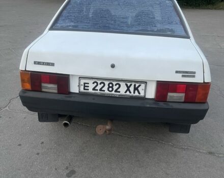 Белый ВАЗ 21099, объемом двигателя 1.5 л и пробегом 150 тыс. км за 1000 $, фото 8 на Automoto.ua