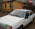Белый ВАЗ 21099, объемом двигателя 1.6 л и пробегом 378 тыс. км за 1100 $, фото 1 на Automoto.ua