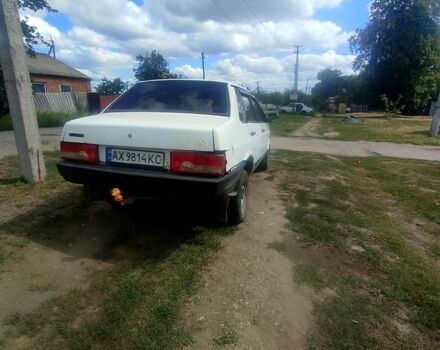 Белый ВАЗ 21099, объемом двигателя 1.5 л и пробегом 77 тыс. км за 750 $, фото 2 на Automoto.ua