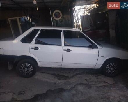 Белый ВАЗ 21099, объемом двигателя 1.6 л и пробегом 140 тыс. км за 1400 $, фото 2 на Automoto.ua