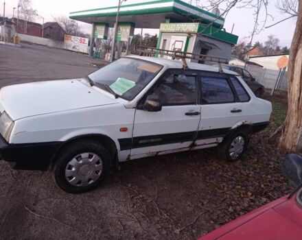 Белый ВАЗ 21099, объемом двигателя 1.5 л и пробегом 200 тыс. км за 807 $, фото 1 на Automoto.ua