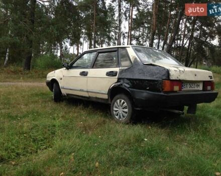 Белый ВАЗ 21099, объемом двигателя 1.5 л и пробегом 80 тыс. км за 555 $, фото 3 на Automoto.ua