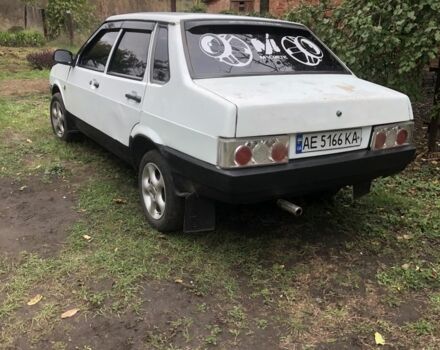 Белый ВАЗ 21099, объемом двигателя 1.5 л и пробегом 350 тыс. км за 850 $, фото 2 на Automoto.ua