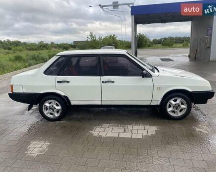 Білий ВАЗ 21099, об'ємом двигуна 1.3 л та пробігом 1 тис. км за 1000 $, фото 3 на Automoto.ua