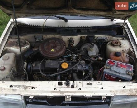 Белый ВАЗ 21099, объемом двигателя 1.5 л и пробегом 80 тыс. км за 555 $, фото 5 на Automoto.ua